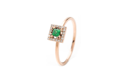 Anel em ouro, diamantes e tsavorita