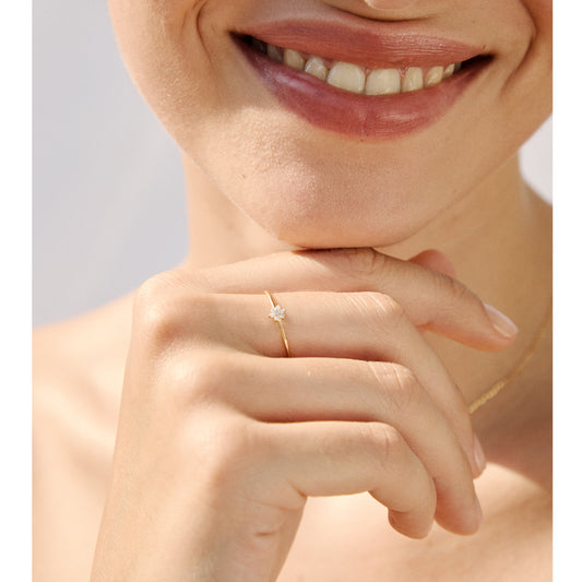 Anel estrela em ouro e diamantes