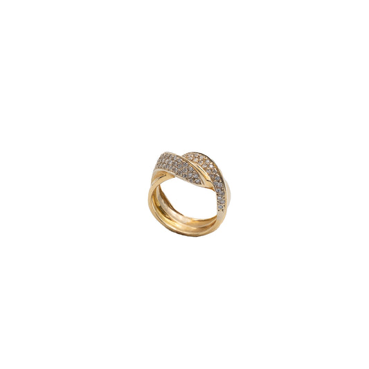 Anel em ouro com espiral de diamantes