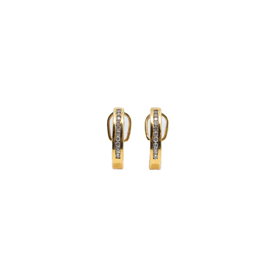 Brincos modelo argola em ouro e diamantes